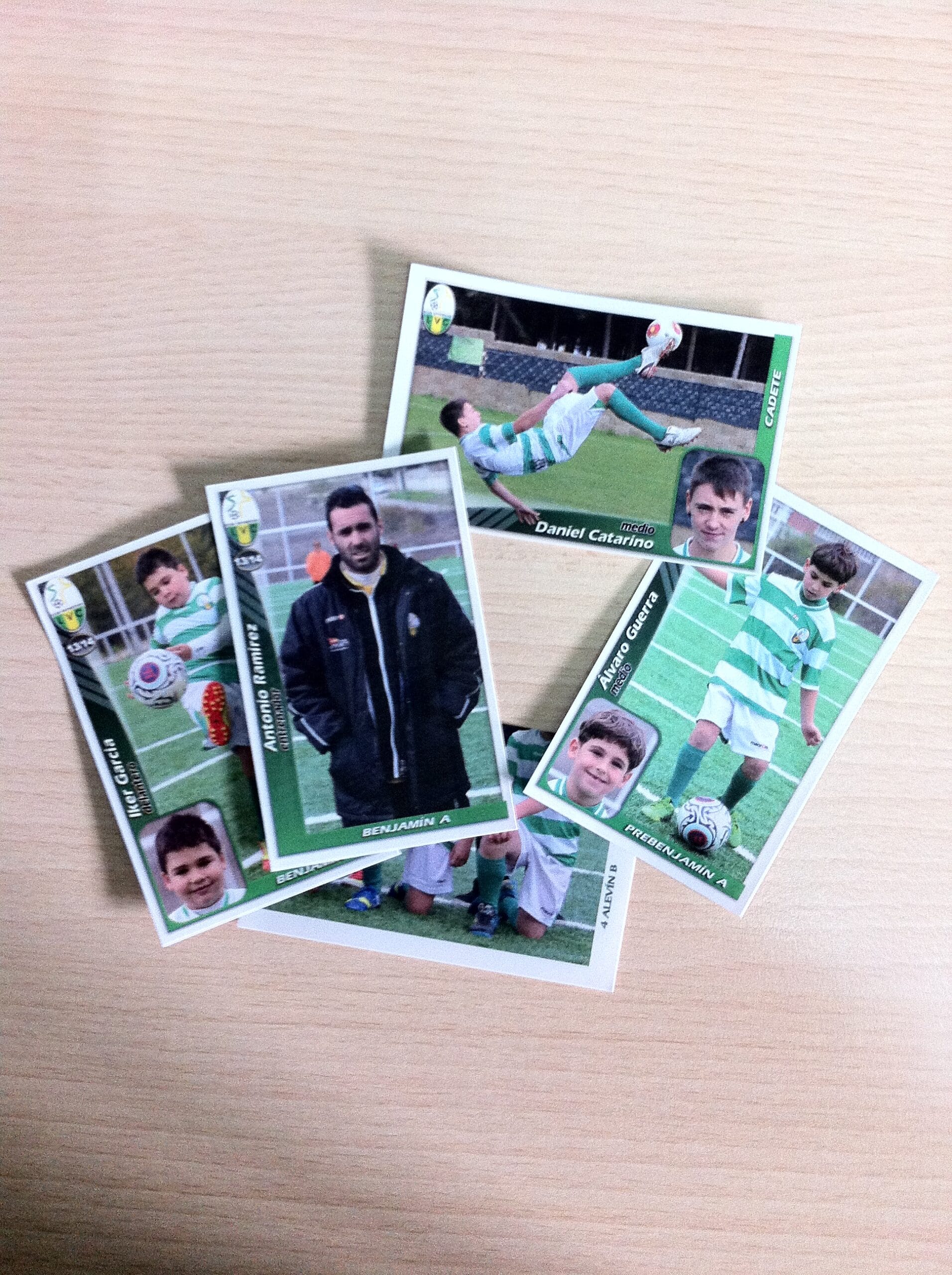 La Virgen pone a la venta su colección de Cromos